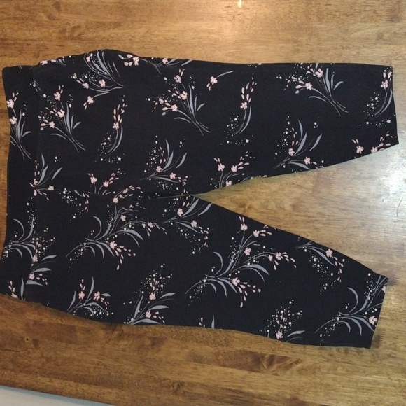 Torrid Floral Leggings Pants 2X - Picture 4 of 4